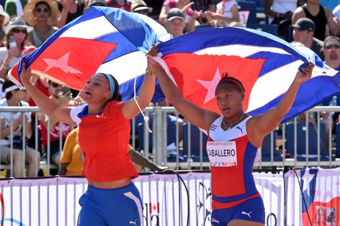 Atletismo Pana Disco F Denia Caballero Oro y Yaime Perez plata