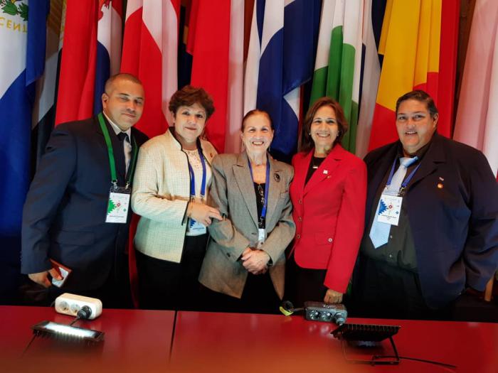 Delegación cubana presente en la cita parlamentaria internacional.