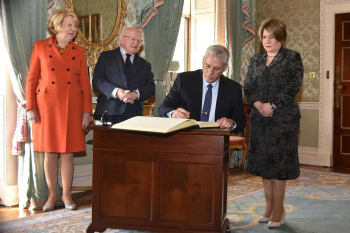Recibimiento de Díaz-Canel en Irlanda
