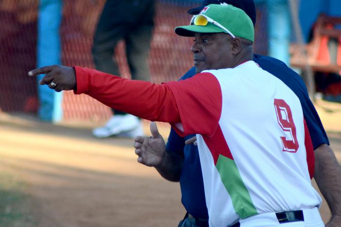 Beisbol-Play Off Final Tunas vs VCL serie 58 DT de las Tunas Pablo Civil