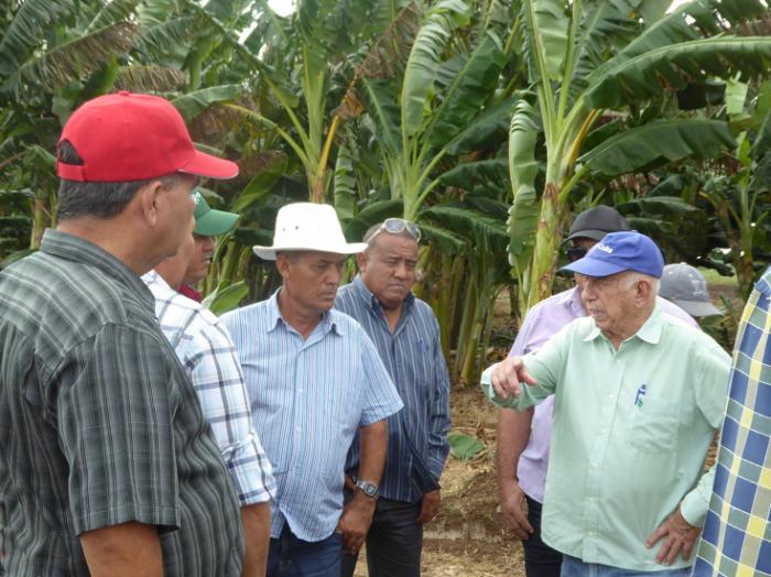 Machado Ventura chequea preparativos de zafra en Las Tunas