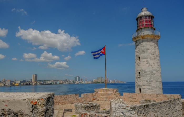 El Morro, faro y guía de la entrada marítima de la capital. Foto: José M. Correa Armas