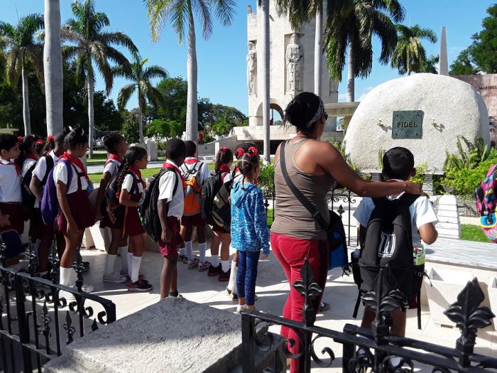 Pioneros acompañados de sus maestros sobresalen entre los protagonistas de este homenaje.