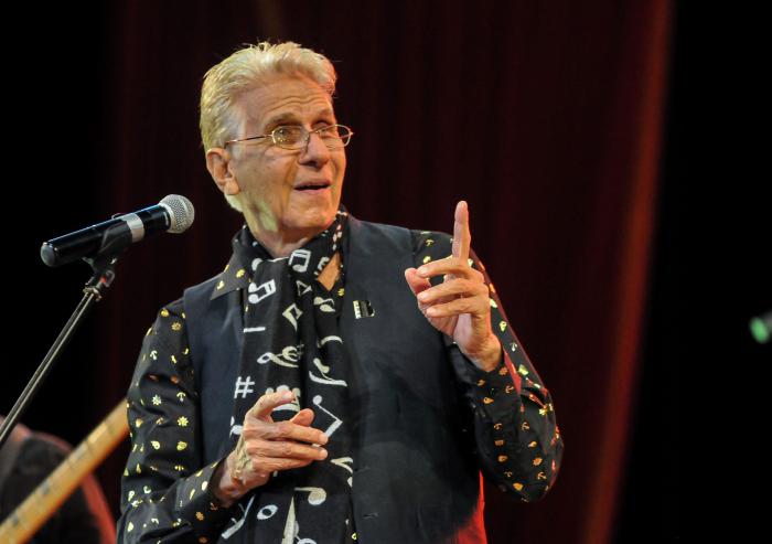 Gala Inagural del 34 Festival Internacional Jazz Plaza 2019; Afro Jazz y Timba Funk; con el maestro Bobby Carcassés (foto) invitados Roger Glenn; Yosvany Terry y Dick Griffin