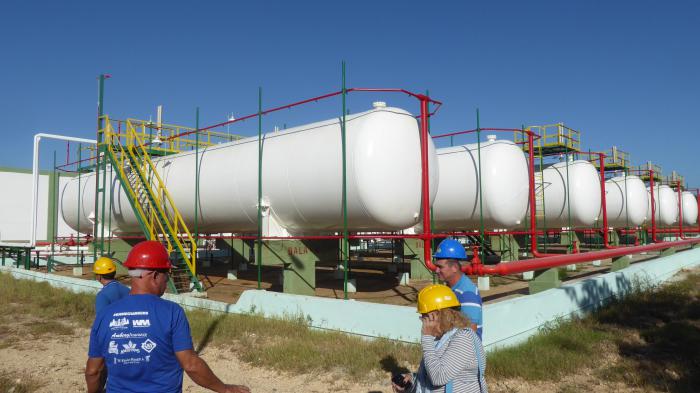 La terminal de gas licuado del petróleo, enclavada en la Zona Industrial de Cienfuegos, se erige como otro baluarte de la economía cubana en beneficio de la realidad socioeconómica de la nación.