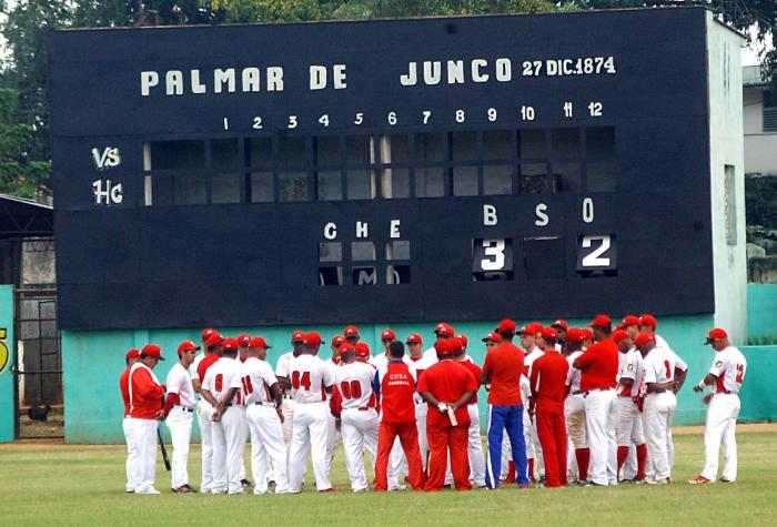 Por el 138 Aniversario de la inauguración del estadio Palmar de Junco en la prov de Matanzas.