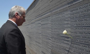 Díaz-Canel en el Parque de la Memoria