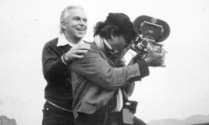 Santiago Alvarez con Iván Nápoles en Vietnam