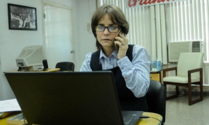 Funcionarias de Etecsa responden las preguntas de la ciudadanía