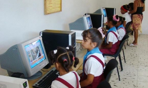 Conectados a Internet todos los centros educacionales de Caimanera
