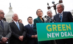 Alexandria Ocasio-Cortez, en la presentación del Green New Deal.