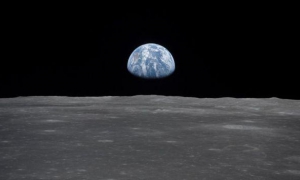 Esta icónica imagen tomada por los astronautas del Apolo 11 muestra cómo se ve l
