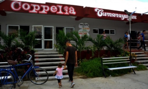 CUBA CIENFUEGOS DEVUELVEN NUEVA IMAGEN AL COPPELIA DE 