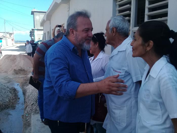 Recorrido por áreas de una Clínica Estomatológica en construcción