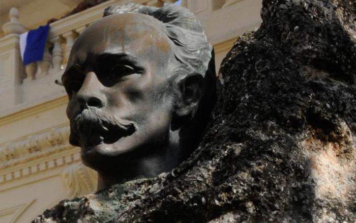 Acto de desagravio en el Instituto Técnico Militar (ITM), orden Antonio Maceo, orden Carlos J. Finlay por la profanación de los bustos de José Martí perpetrados en La Habana, con la participación de Oficiales, Cadetes, soldados  y trabajadores civiles de la defensa; desarrollado en este institución, municipio  Marianao.