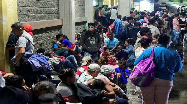 Más de 20 000 hondureños se han ido en caravanas en los últimos 15 meses hacia el norte. Foto: Reuters