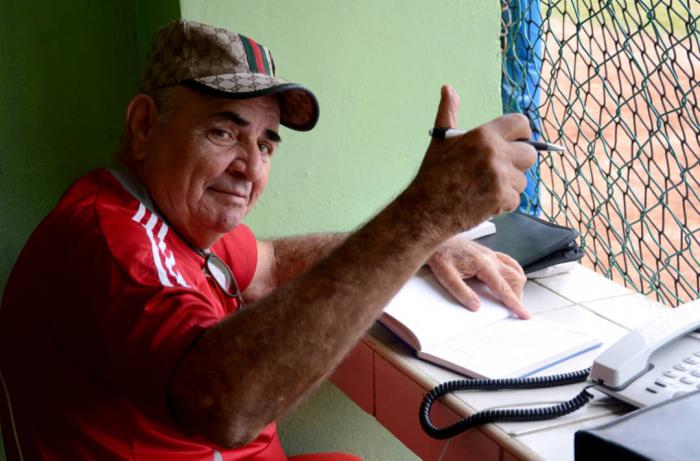 Omar Lucero es sin dudas, el único en cantar las bolas