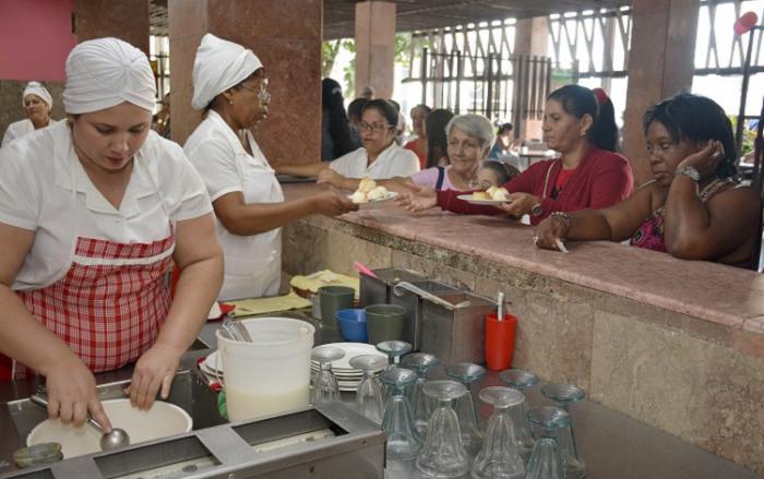 Según encuestas realizadas a los usuarios, el helado elaborado aquí, a partir del 29 de diciembre, tiene buena calidad, por su sabor y consistencia.