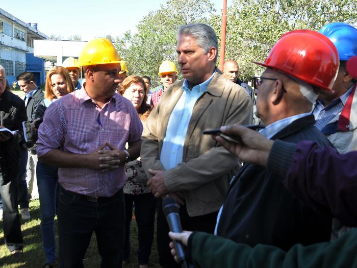 El Presidente cubano, en el intenso recorrido por Sancti Spíritus, se preocupó por ayudar a encauzar procesos que redunden en el bienestar de todos, que se ve duramente desafiado por la hostilidad de Estados Unidos. 