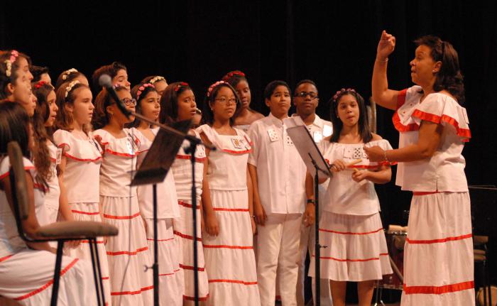XXIX Festival de La Habana 2016. Roberto Valera (Narrador), Ailem Valera (Piano), Carmen Rosa lópez (Dirección coral) y el Coro diminuto