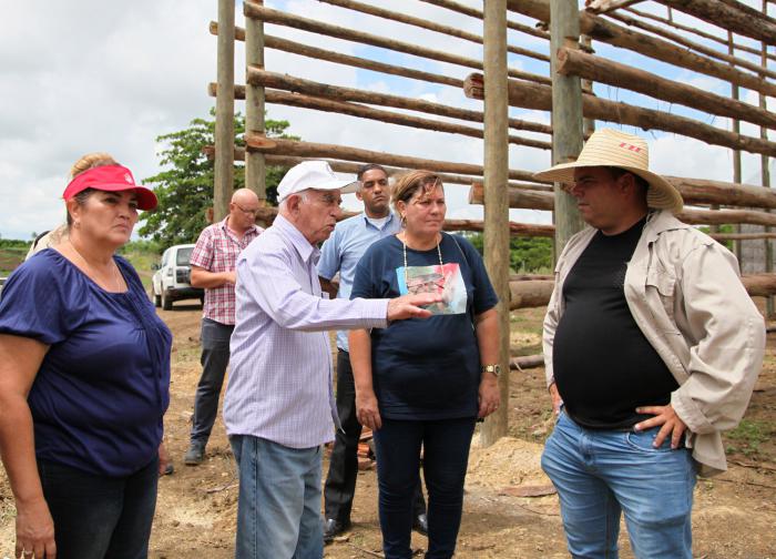 Machado Ventura aseguró que la respuesta al imperio es que no van a hacer que entreguemos el país, tampoco vamos a entregar el campo.  Foto: oscar alfonso