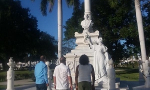 También Carlos Manuel de Céspedes el Padre de la Patria recibió el homenaje de l
