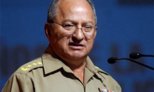 General de Cuerpo de Ejército Leopoldo Cintra Frías, Ministro de las Fuerzas Arm