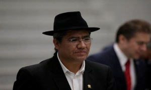 Canciller boliviano regresa al país de cara a elecciones generales