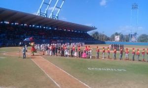 Inició la final entre final agramontinos y matanceros 