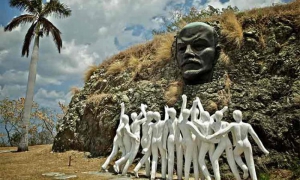 Conmemoran aniversario 96 de primer homenaje a Lenin 