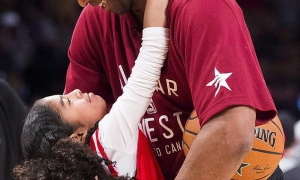 Kobe Bryant junto a su hija Gianna