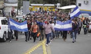 Sale de Honduras segunda caravana migrante de 2020
