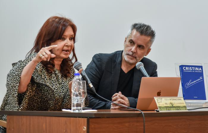 Presentación del libro de Cristina Fernández, vicepresidenta de Argentina; durante la 29 Feria Internacional del Libro de La Habana; en la Sala Nicolás Guillen de la Fortaleza de San Carlos de la Cabaña, con la presencia de Miguel Díaz-Canel Bermúdez, presidente de la República de Cuba