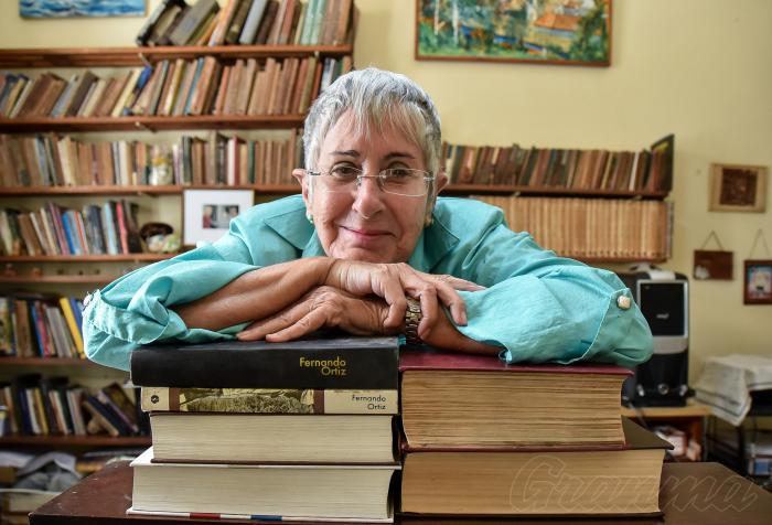 Entrevista a Norma Suárez Suárez Premio Nacional de Edición 2019, en calle M, entre linea y 13, en su casa