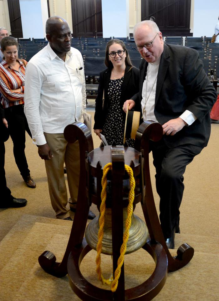 Visita del Arzobispo de Nueva York, Cardenal Timothy Michel Dolan a la Universidad de la Habana.