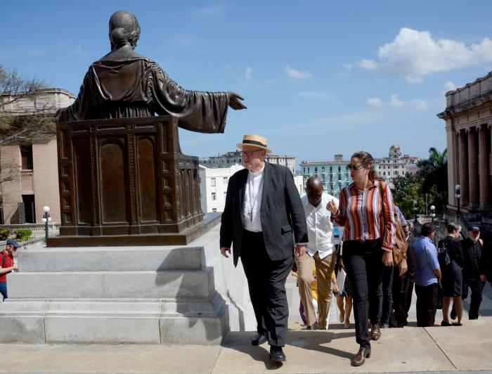 Visita del Arzobispo de Nueva York, Cardenal Timothy Michel Dolan a la Universidad de la Habana.