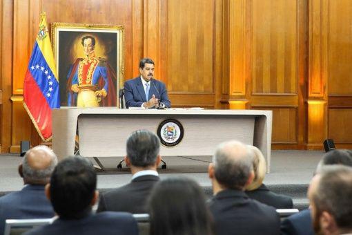 Nicolás Maduro aseguró que las agresiones de EE.UU. tienen el propósito político de forzar un cambio de gobierno por la vía inconstitucional. 