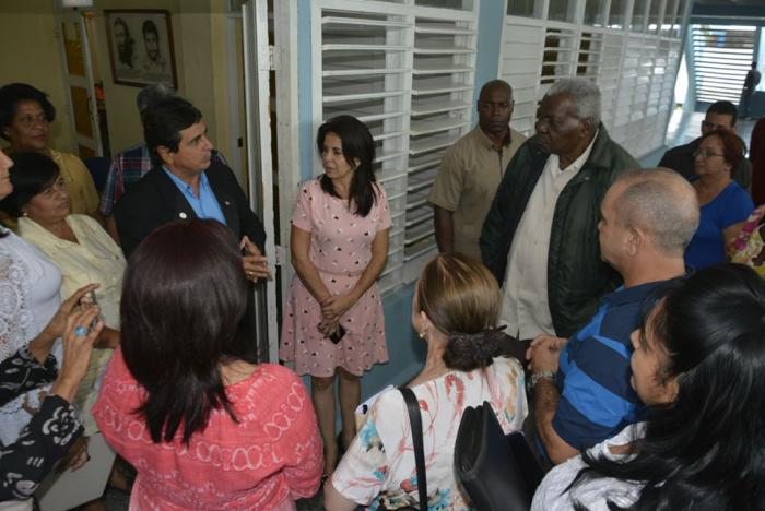 Esteban Lazo Hernández recorrió varios centros en Pinar del Río. 