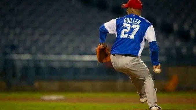 Pablo Luis Guillén lanzó un juego de cero jits cero carreras ante Argentina. 