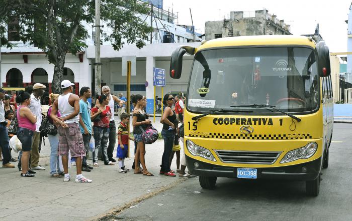 Cooperativas no agropecuaria Taxis ruteros.
Foto: José M. Correa     06/08/2013
Tran2777