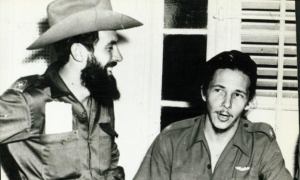 Camilo  integró el honroso equipo de los expedicionarios que cambiaron a Cuba. 