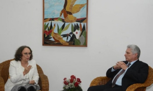  	 Recibió el Presidente cubano Miguel Díaz-Canel Bermúdez a Rebeca Grisman
