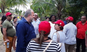 En su encuentro con productores el primer ministro cubano, Manuel Marrero Cruz, 