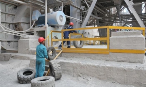  es abanderada en Cuba en la quema de neumáticos fuera de uso, 