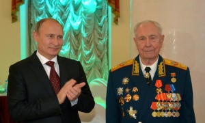 Vladimir Putin reconoció a Yázov