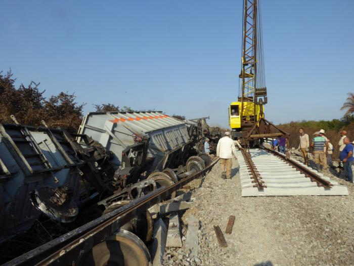 Como resultado del descarrilamiento quedaron afectados unos 120 metros de la vía. 