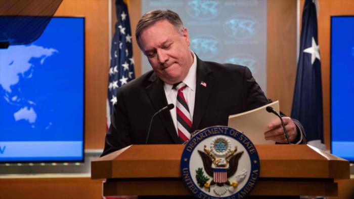 El Secretario de Estado de EE.UU., Mike Pompeo, en una conferencia de prensa en Washington D.C., 17 de marzo de 2020.