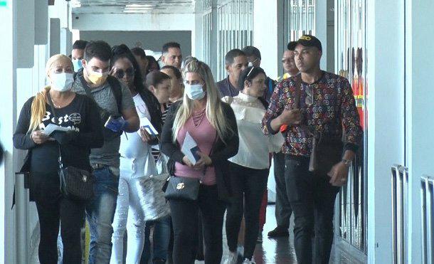 Unas 1700 personas regresan al país.La Revolución cumple: en Cuba nadie quedará desamparado