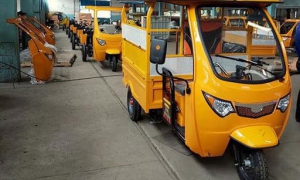 Estos triciclos eléctricos serán amigables con el medio ambiente. 