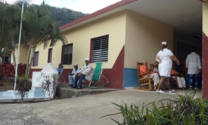 Hogar de ancianos Doctor Mario Muñoz Monroy, en el Tercer Frente.